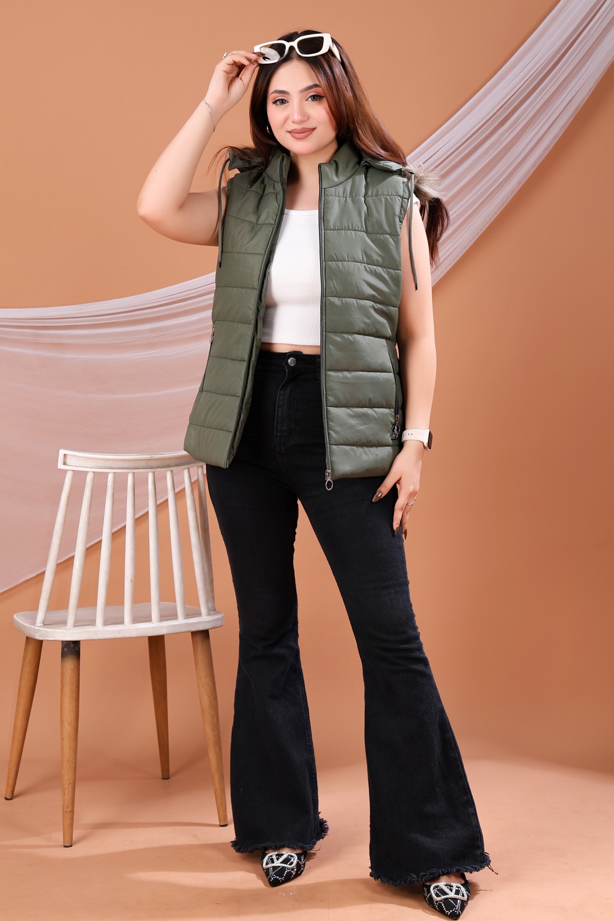 Women Green Quilted Hooded Winter Sleeveless Jacket