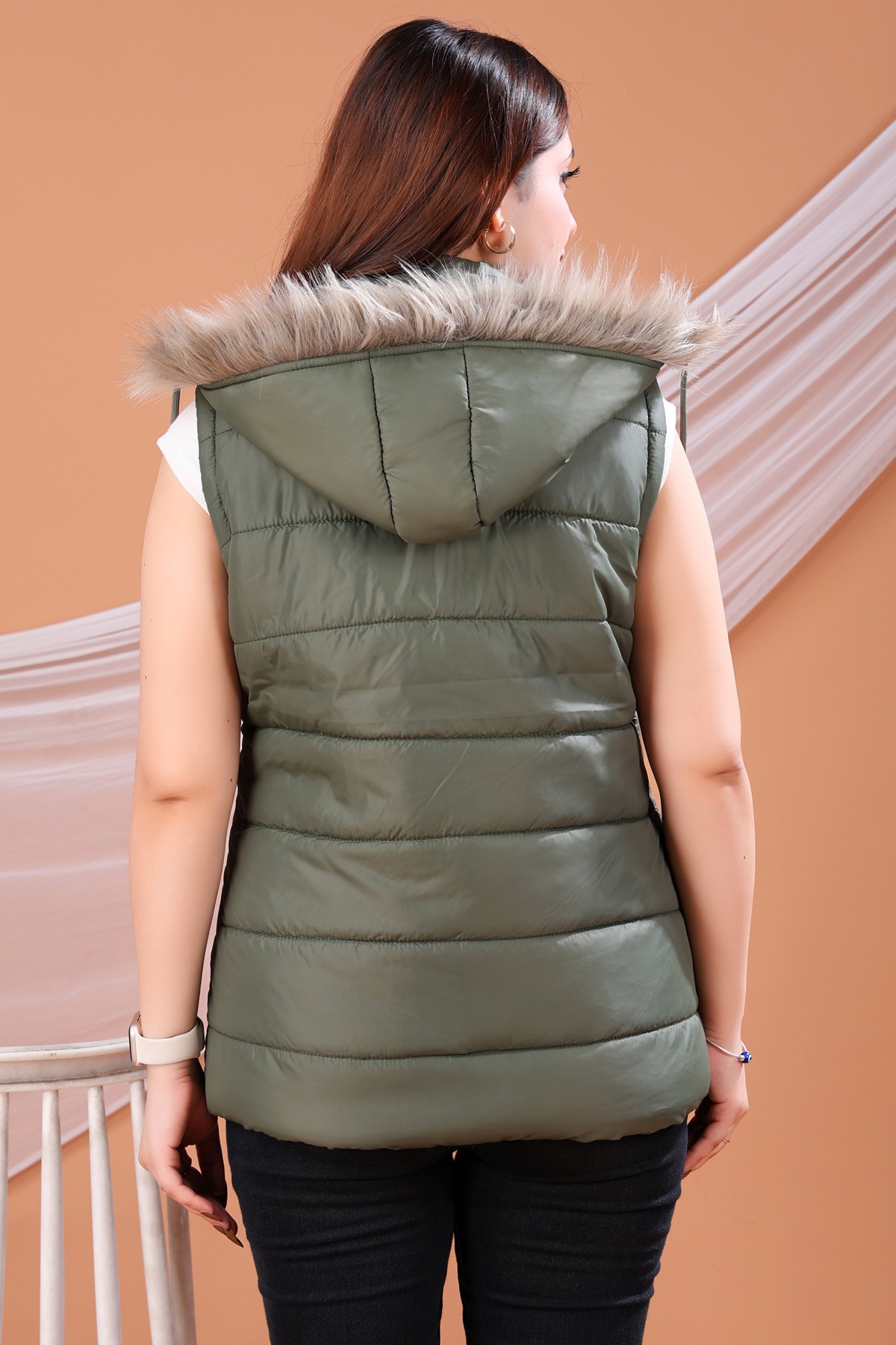 Women Green Quilted Hooded Winter Sleeveless Jacket